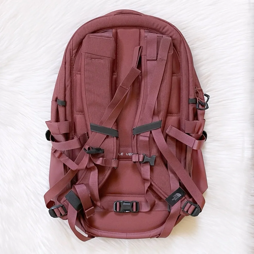 The North Face Women’s Recon 30 Liter Backpack - Picture 5 of 10